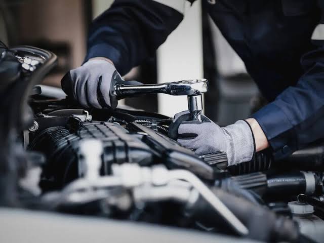 نصب و تعویض قطعات در محل در رشت